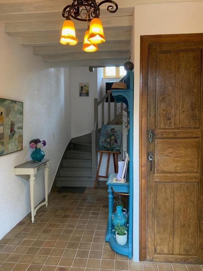Le Petit Manoir Isigny-le-Buat Exterior foto